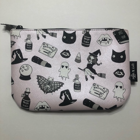 ipsy Handbags - Sale! 🏈 Ipsy  Halloween make up bag